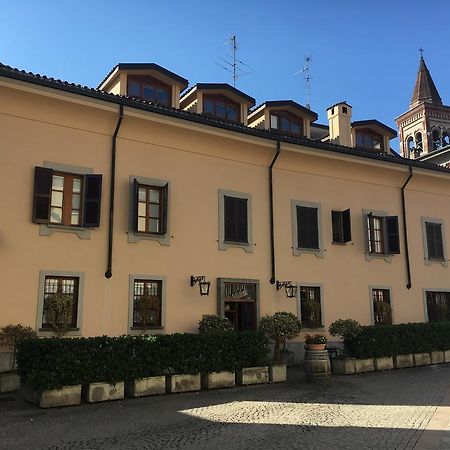 Отель Antica Trattoria Dell'Uva Монца Экстерьер фото