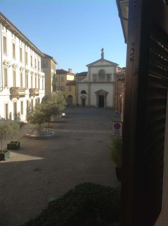 Отель Antica Trattoria Dell'Uva Монца Экстерьер фото