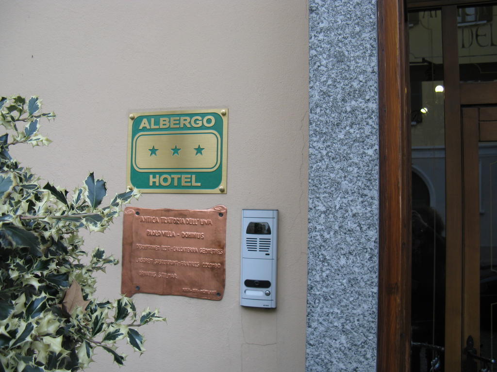 Отель Antica Trattoria Dell'Uva Монца Экстерьер фото
