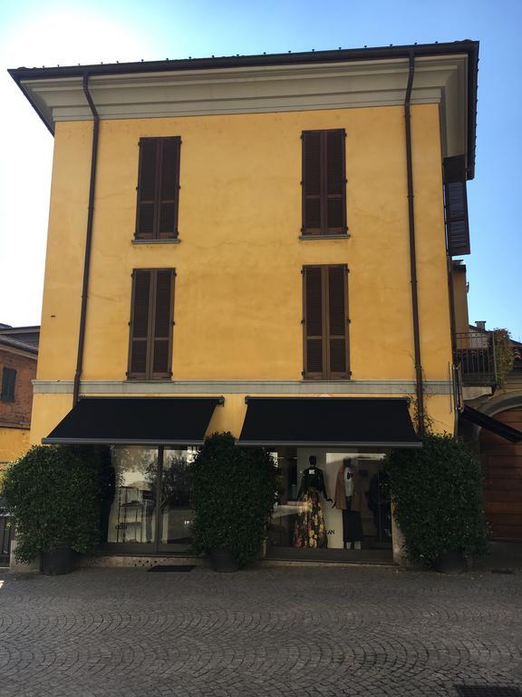 Отель Antica Trattoria Dell'Uva Монца Экстерьер фото