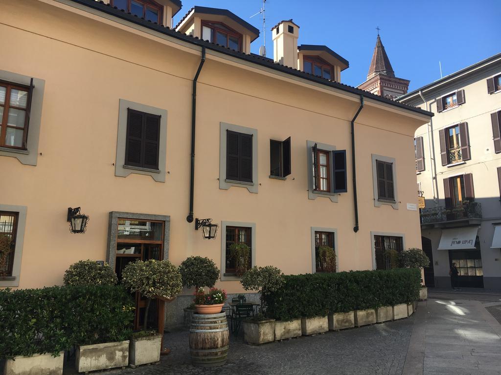 Отель Antica Trattoria Dell'Uva Монца Экстерьер фото
