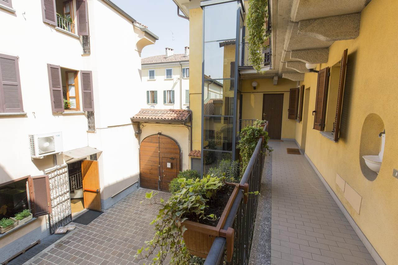 Отель Antica Trattoria Dell'Uva Монца Экстерьер фото